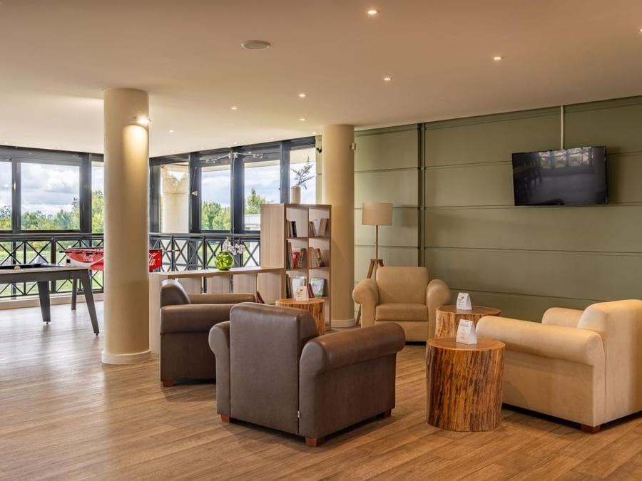 The Originals City, Hotel Des Volcans Champs  ภายนอก รูปภาพ
